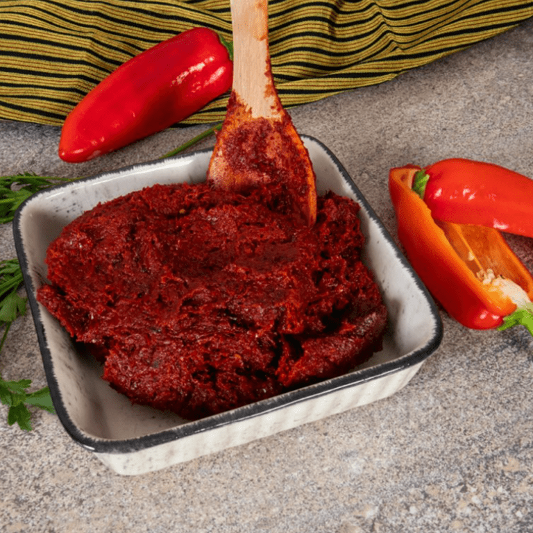 Güneşte Kurutulmuş Acı Biber Salçası